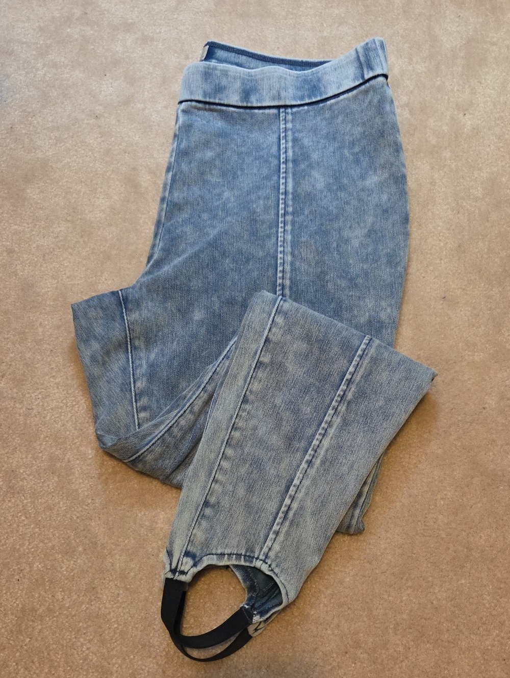 LOGO by Lori Goldstein Light Wash Jeggings With Stirrups